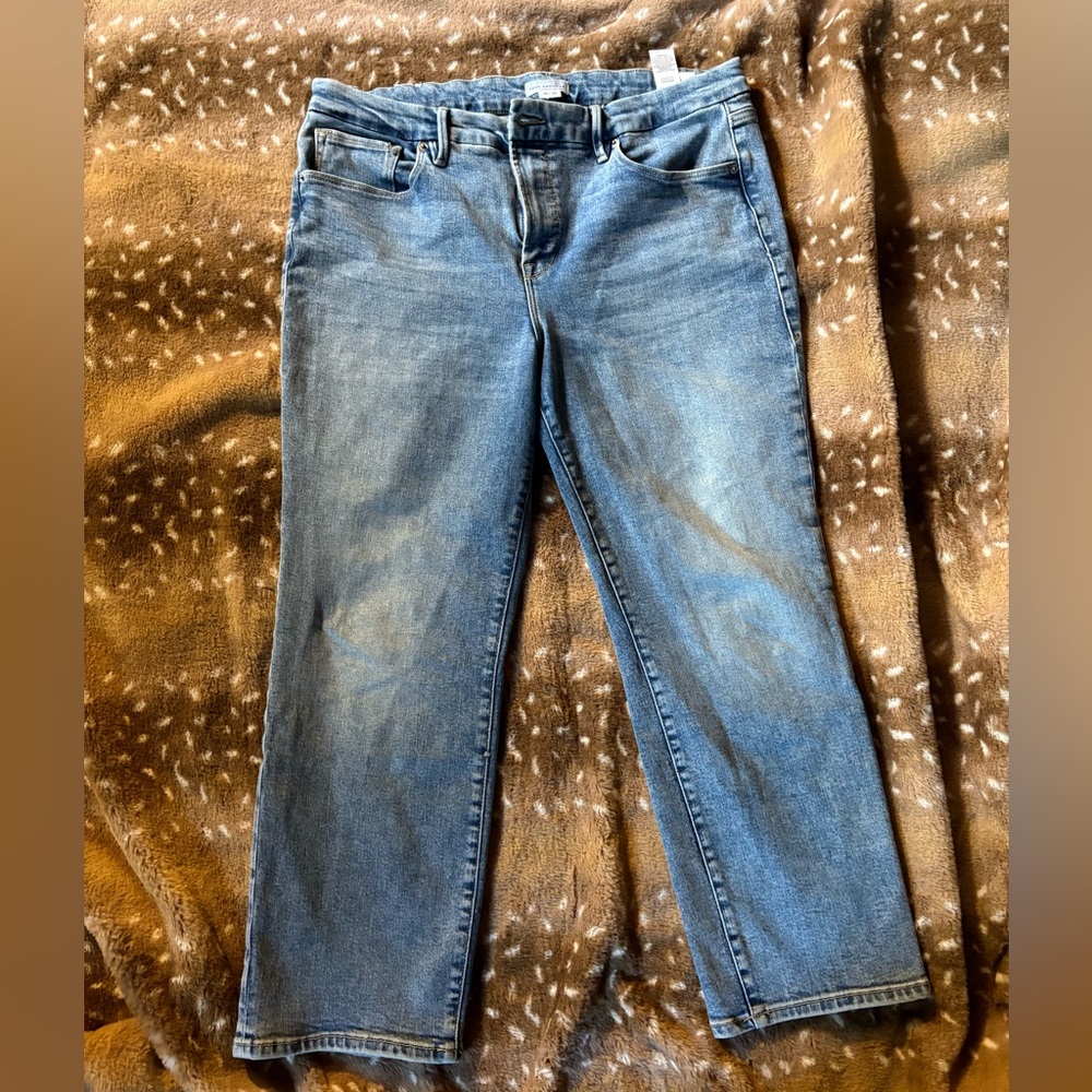 Good American Straight Leg Blue Jeans